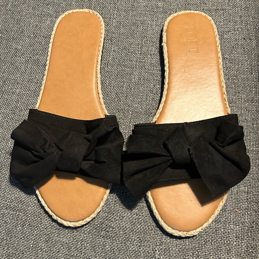 Loft bow sandals - Black - NWOT - excellent condition size 9